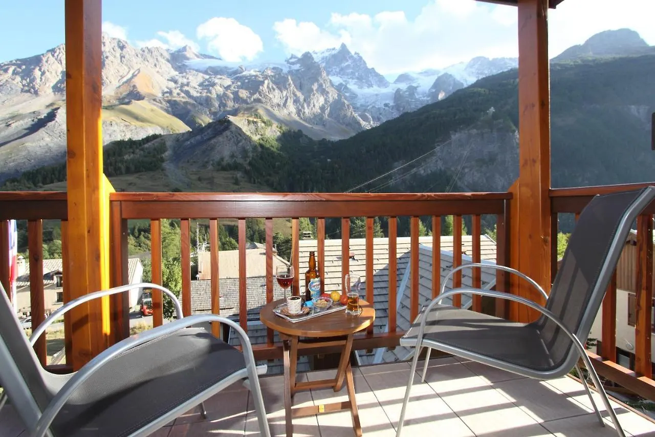 Chez Philippe - Appartements & Chalets En Village Pieton - Vue Glaciers La Grave Aparthotel