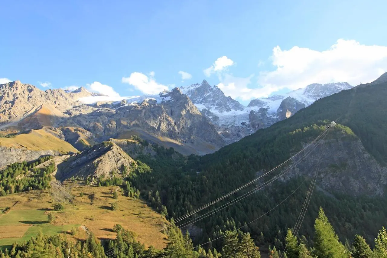 Chez Philippe - Appartements & Chalets En Village Pieton - Vue Glaciers La Grave