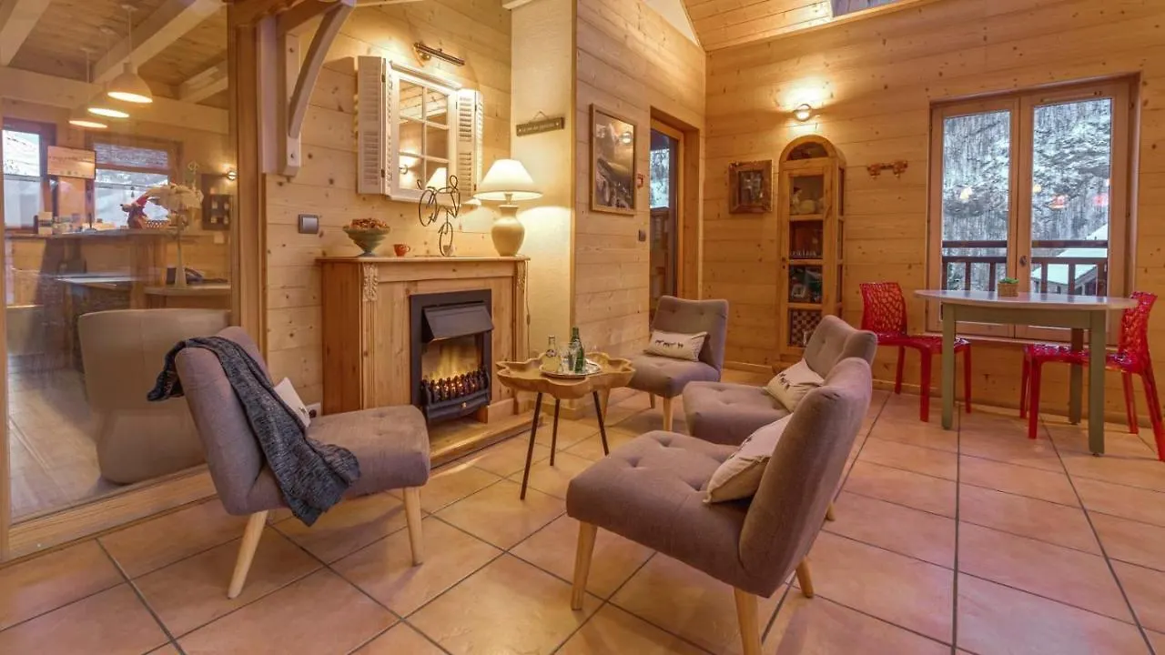 Chez Philippe - Appartements & Chalets En Village Pieton - Vue Glaciers La Grave 3*,