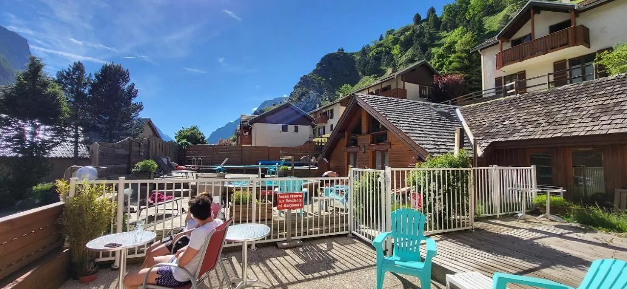 Chez Philippe - Appartements & Chalets En Village Pieton - Vue Glaciers La Grave 3*,