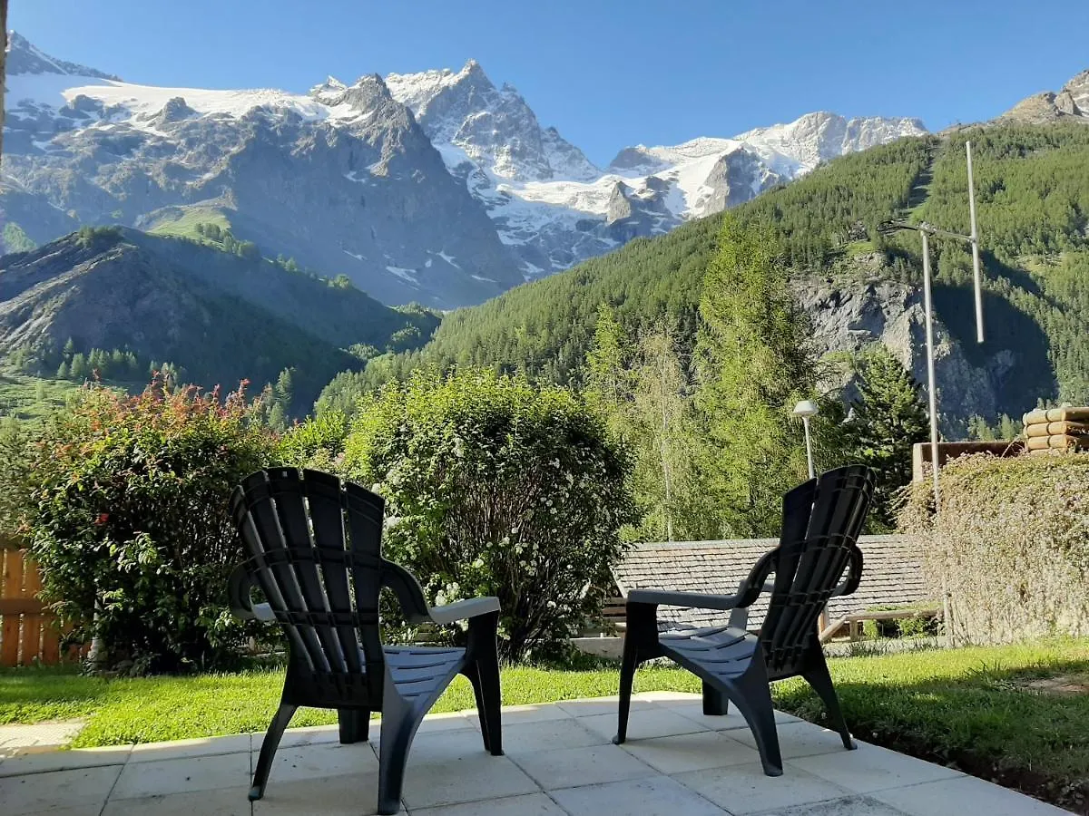 Chez Philippe - Appartements & Chalets En Village Pieton - Vue Glaciers La Grave France