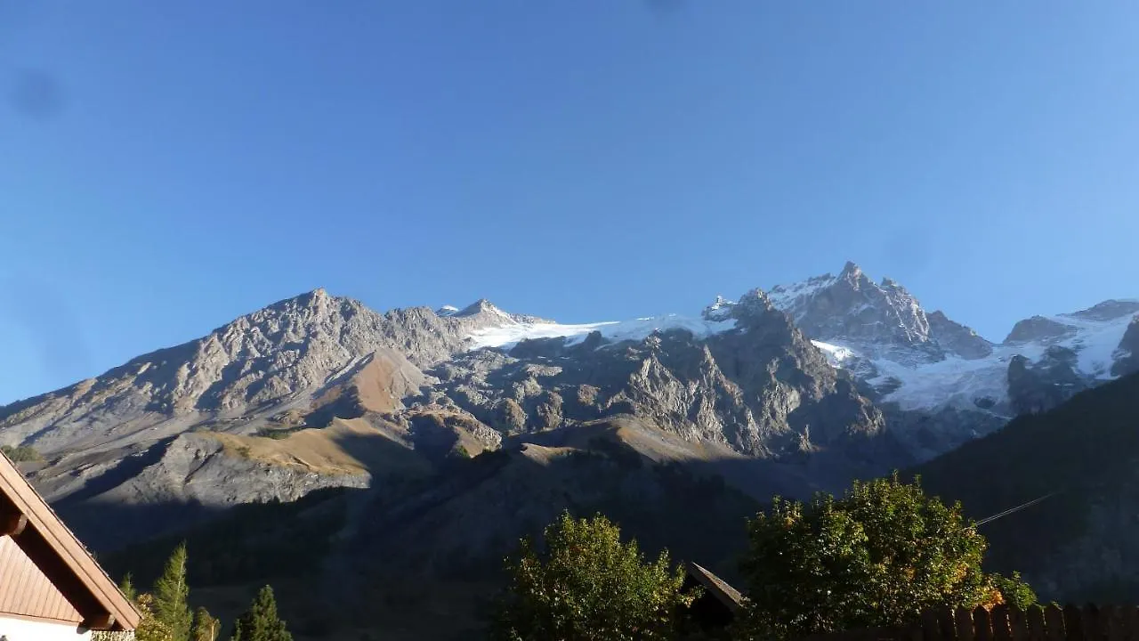 Aparthotel Chez Philippe - Appartements & Chalets En Village Pieton - Vue Glaciers La Grave