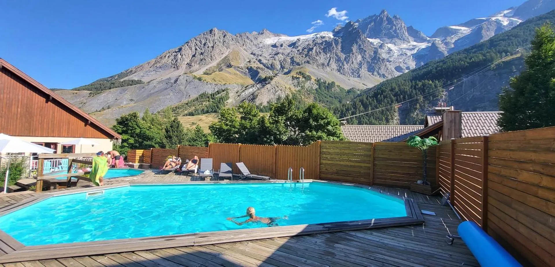 Chez Philippe - Appartements & Chalets En Village Pieton - Vue Glaciers La Grave 3*,  France